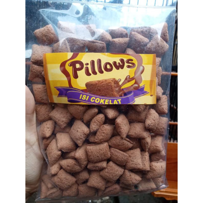 

Pillow Coklat | Cemilan | Aneka Snack