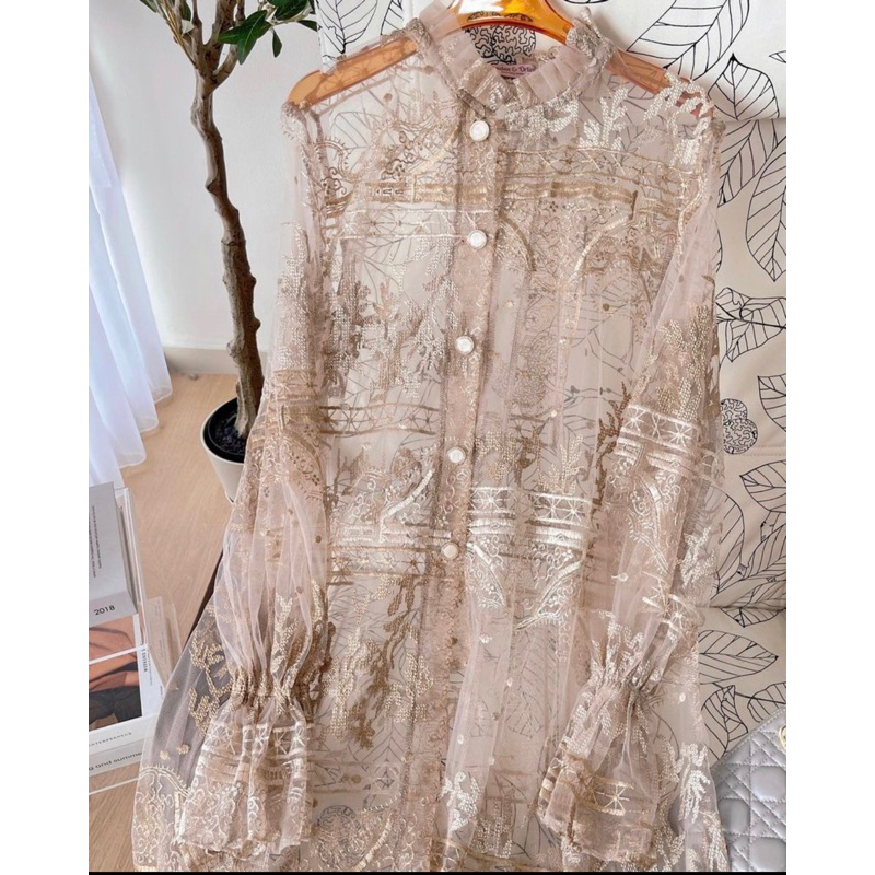 Alaia Bajo ‘Gold’ Haidee Orlin