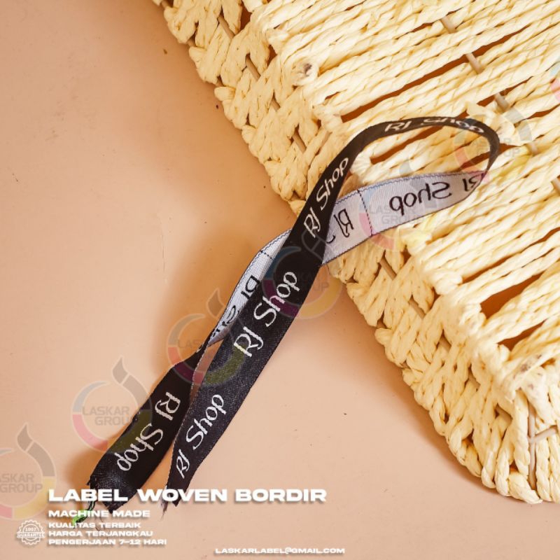 label Woven damask label baju, label bordir label jahit  1.5x6cm  bahan halus dan lembut