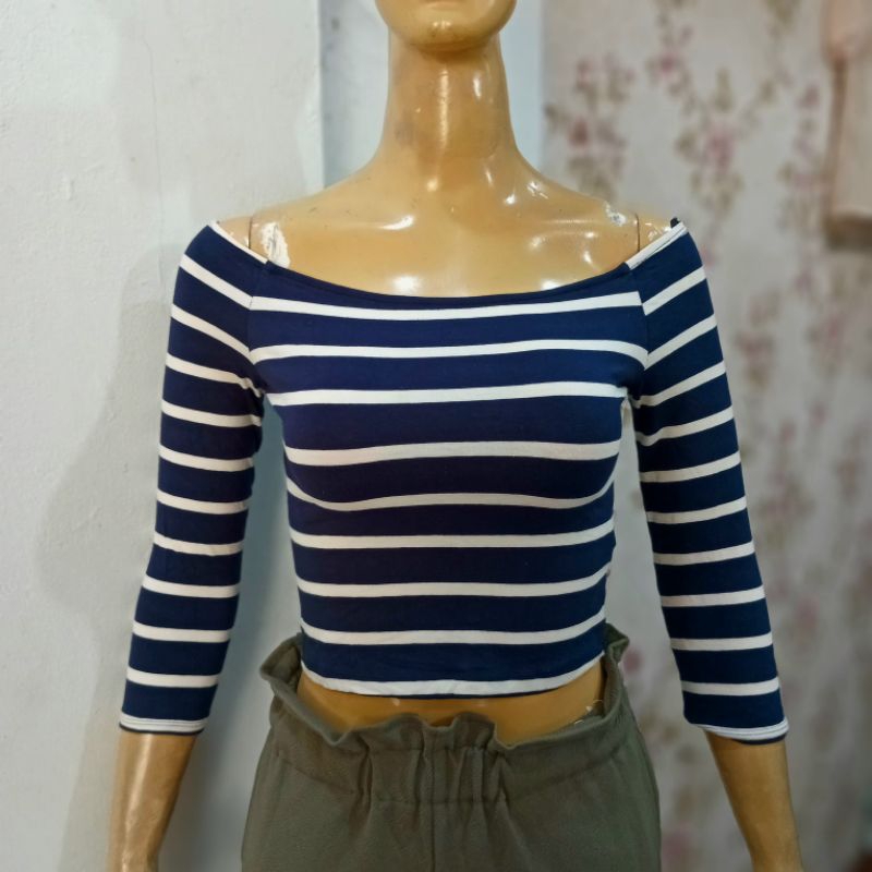 CROP TOP LENGAN PANJANG BRANDED