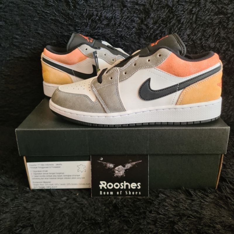 Nike Air Jordan 1 Low Flight Club
