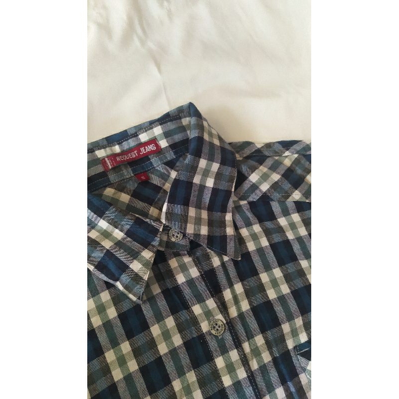 Preloved Kemeja Kotak Wanita Navy