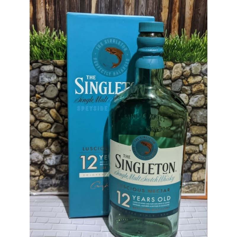 Botol kosong bekas minuman import Singleton 12/hiasankamar/hiasandinding/koleksi