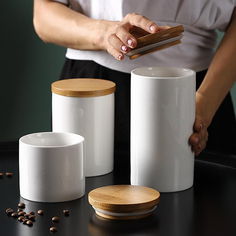 Toples Keramik Tutup Bambu Penyimpanan Makanan Ceramic Storage Jar 260 ml - CJ26