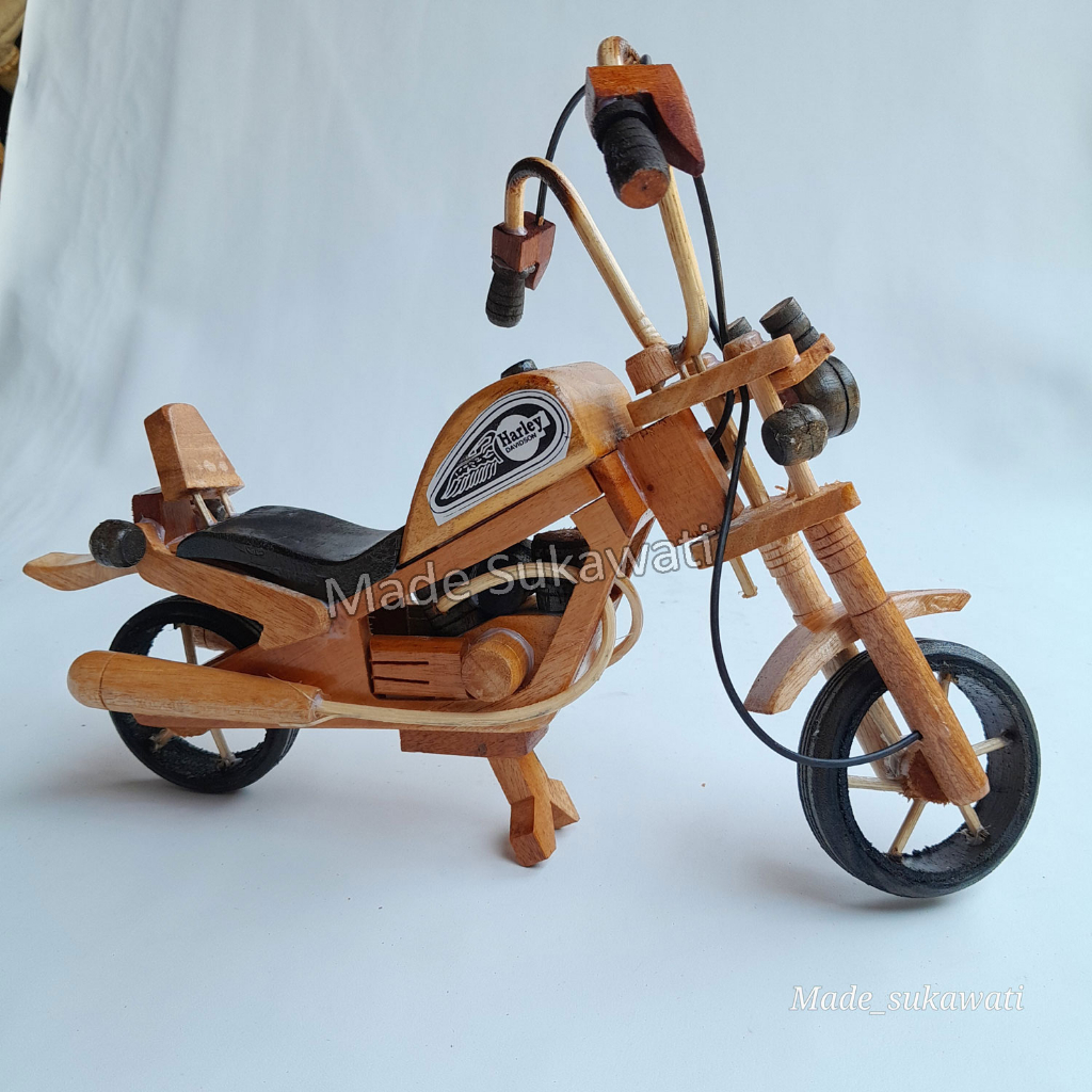 Miniatur motor Harley L 35cm kerajinan kayu handmade