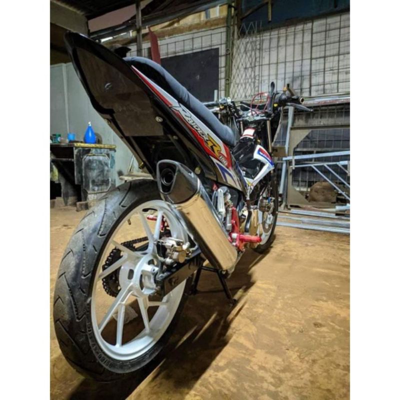 sambungan undertail satria Fu/penutup spakbor belakang