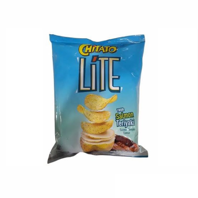 

chitato lite keripik kentang dengan rasa salmon teriyaki