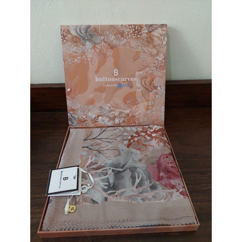 Buttonscarves Savanna Series