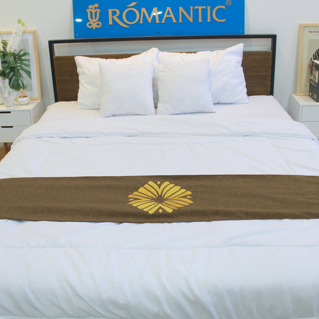 Bed Runner / Selendang kasur Mustang by ROMANTIC standard Hotel minimalis