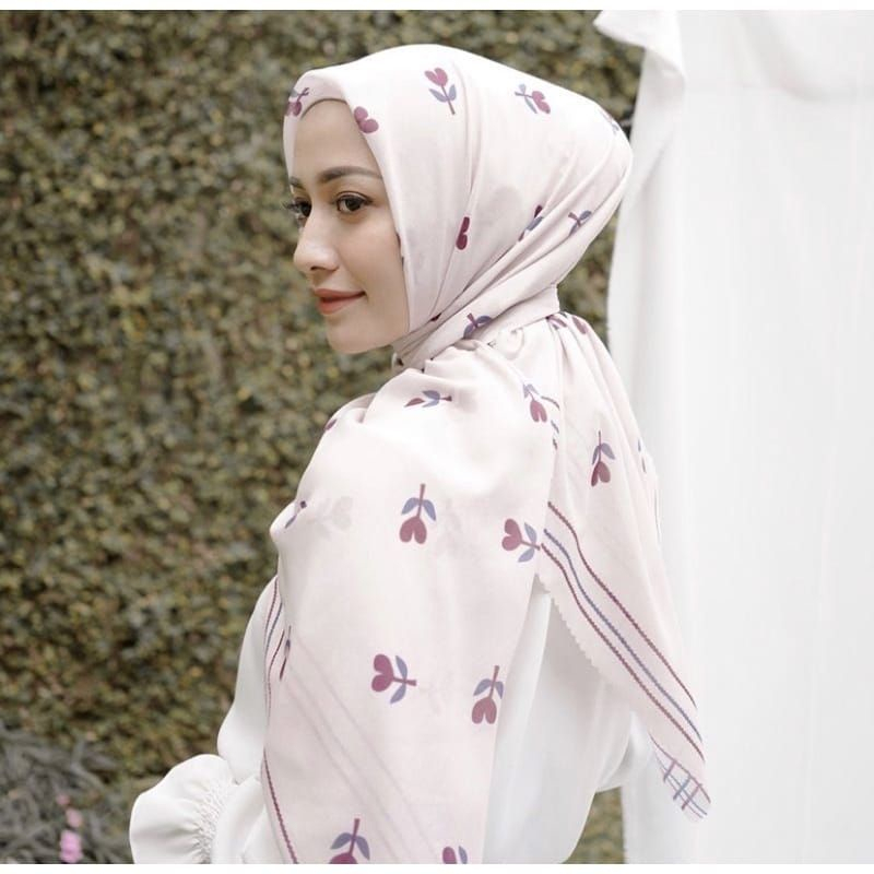 HIJAB VOAL SEGI EMPAT MOTIF || TULIP series