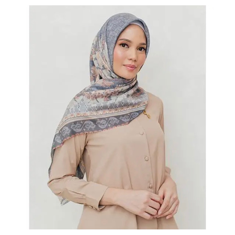 MAGNOLIA SCARF - WEARING KLAMBY SALE