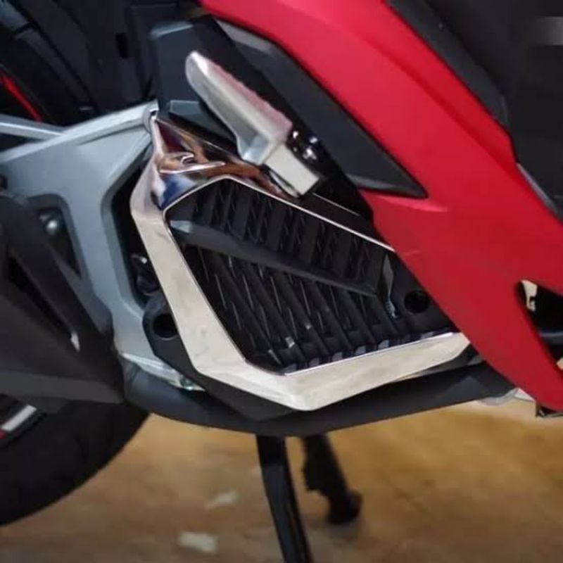 Garnish Radiator Honda Vario 125 150