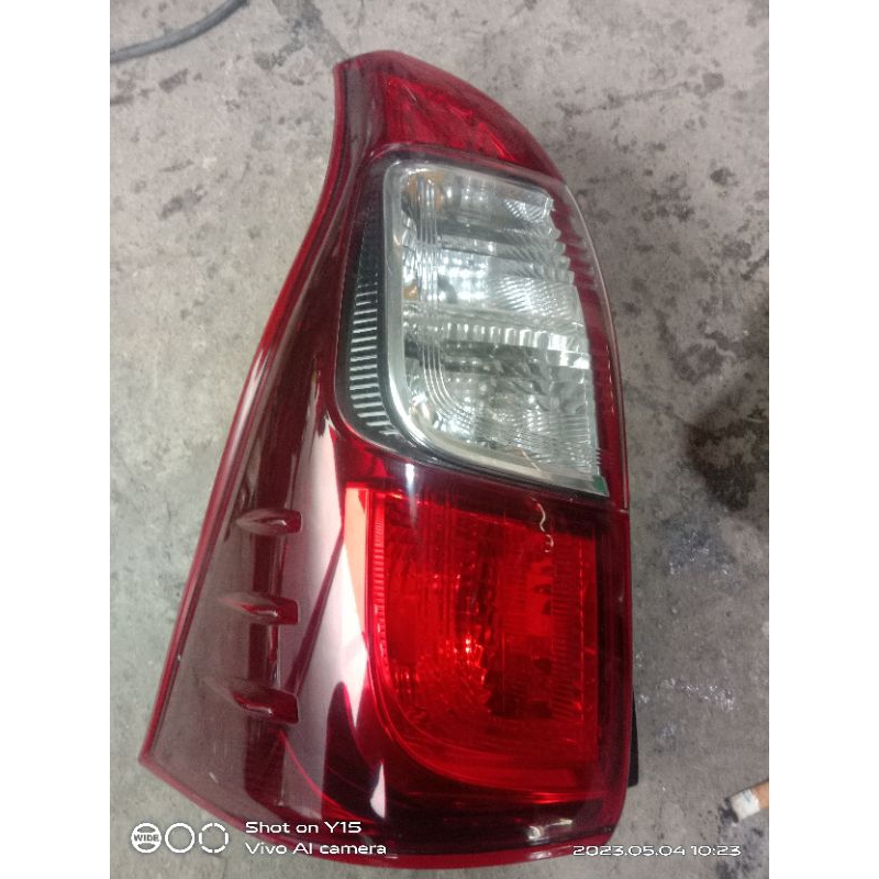stoplamp /lampu belakang avanza veloz 2015-2018