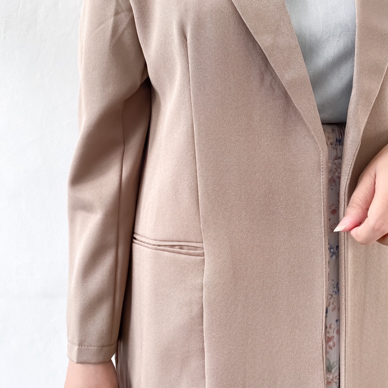 LUNAR BLAZER