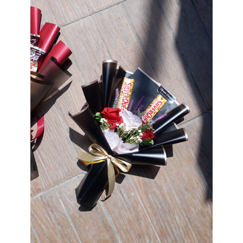 

BUKET COKLAT SILVERQUEEN MURAH