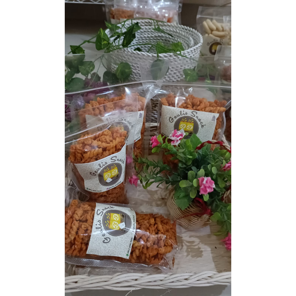 

Geulis Snack _Makaroni Uril