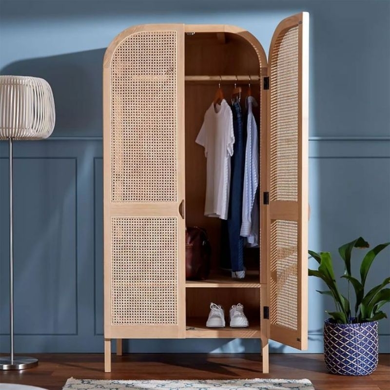 lemari kayu jati 2 pintu,lemari rotan kayu jati minimalis,lemari kayu jati minimalis