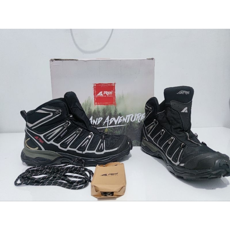 SEPATU GUNUNG REI ARIZONA