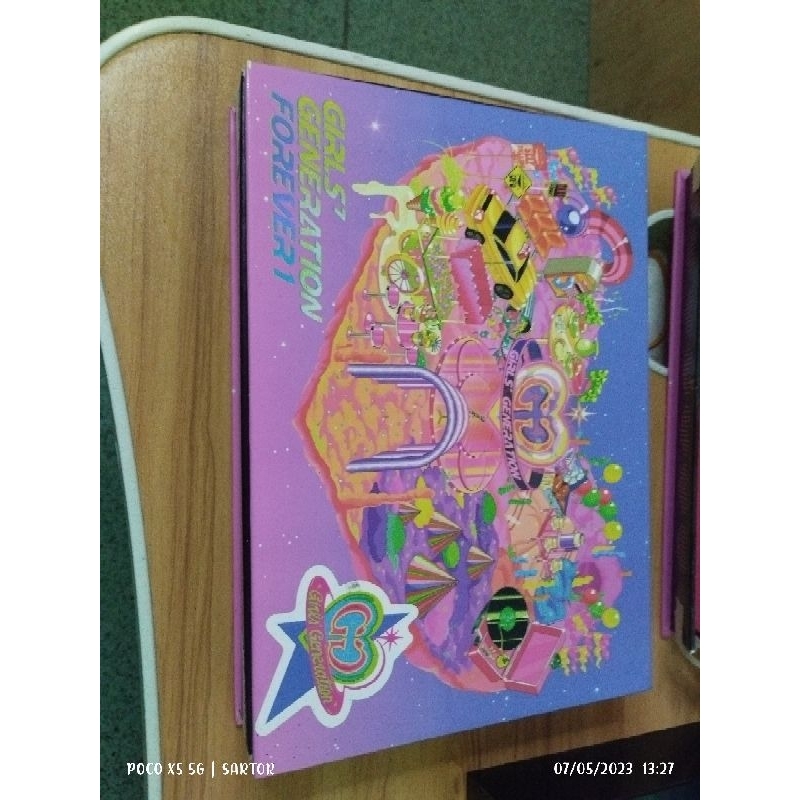 PRELOVED Album snsd Forever 1 deluxe version