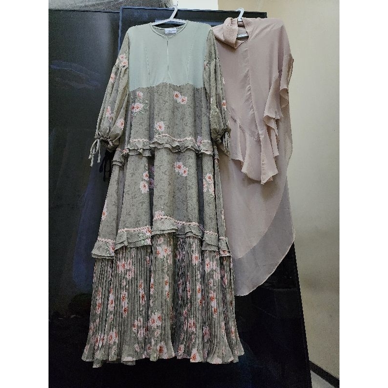 cm_signature jawhara_syari (PRELOVED)