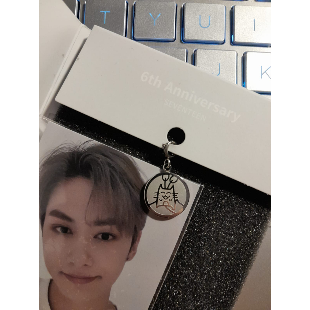 Jun 6th anniversary pendant +pc