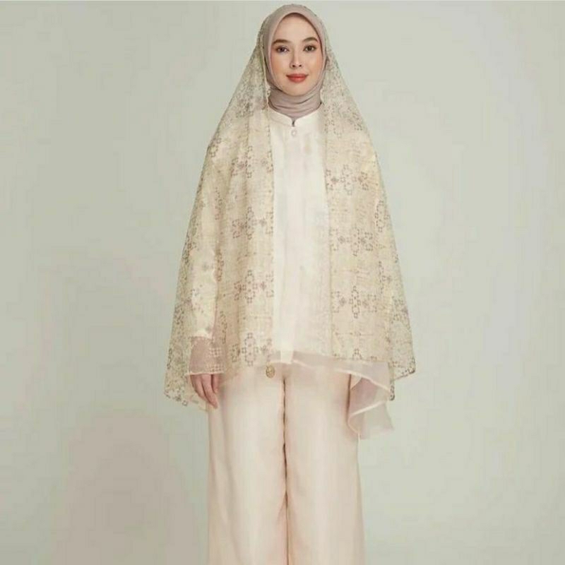 Ria Miranda SALE Kirei Embroidered Shawl Ria Miranda Signature Rm Raya 2022