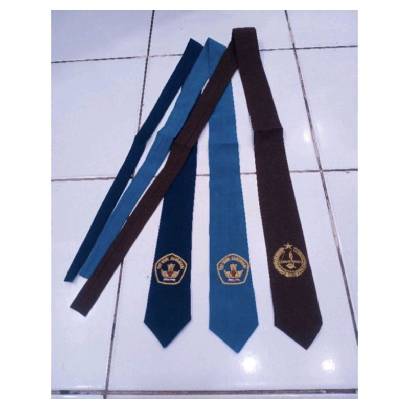 Dasi sekolah SMP SMA panjang / dasi SMP SMA/dasi pramuka panjang