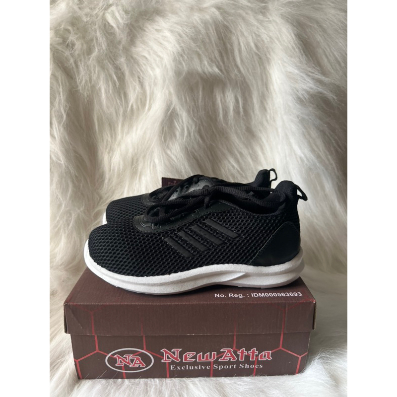 sepatu sneakers sekolah olahraga pria wanita running shoes Adineo NewAtta Skechers Black White