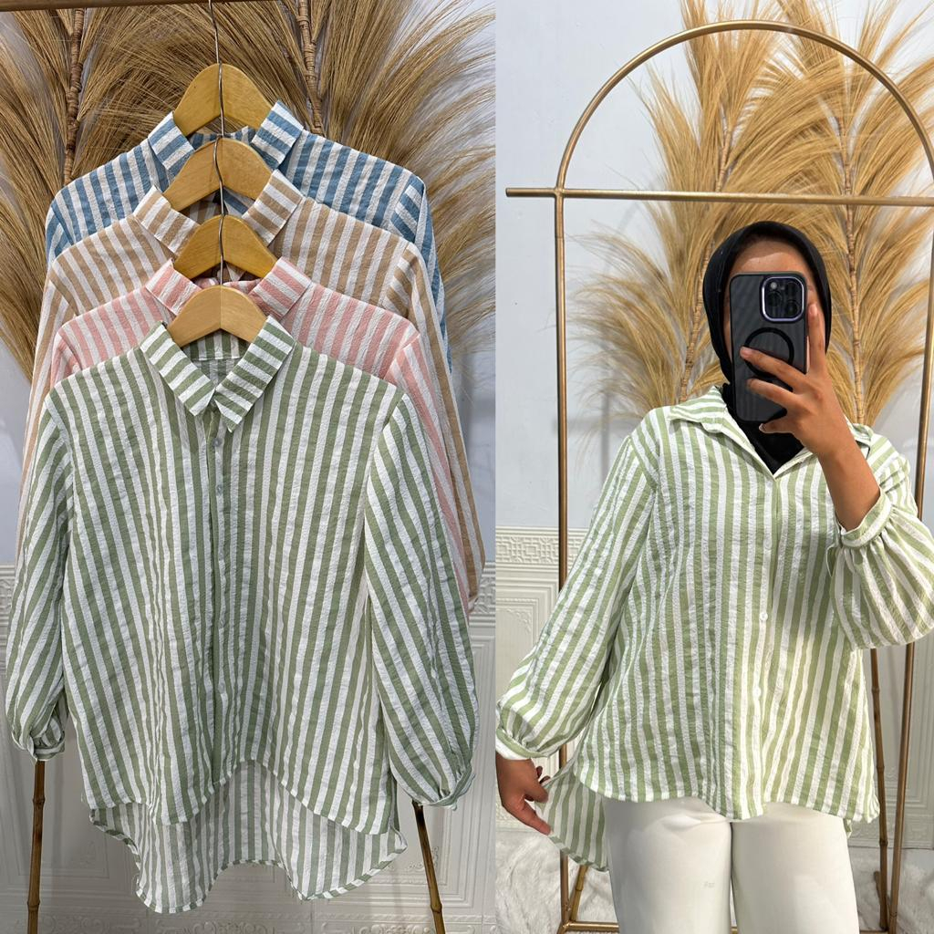 KEMEJA WANITA SALUR MOTIF STRIP GARIS