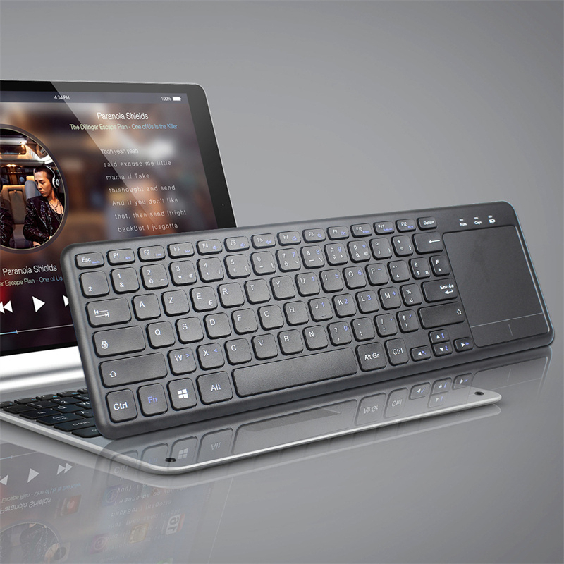 Keyboard Wireless QWERTY dengan Touchpad - Q63 - Black