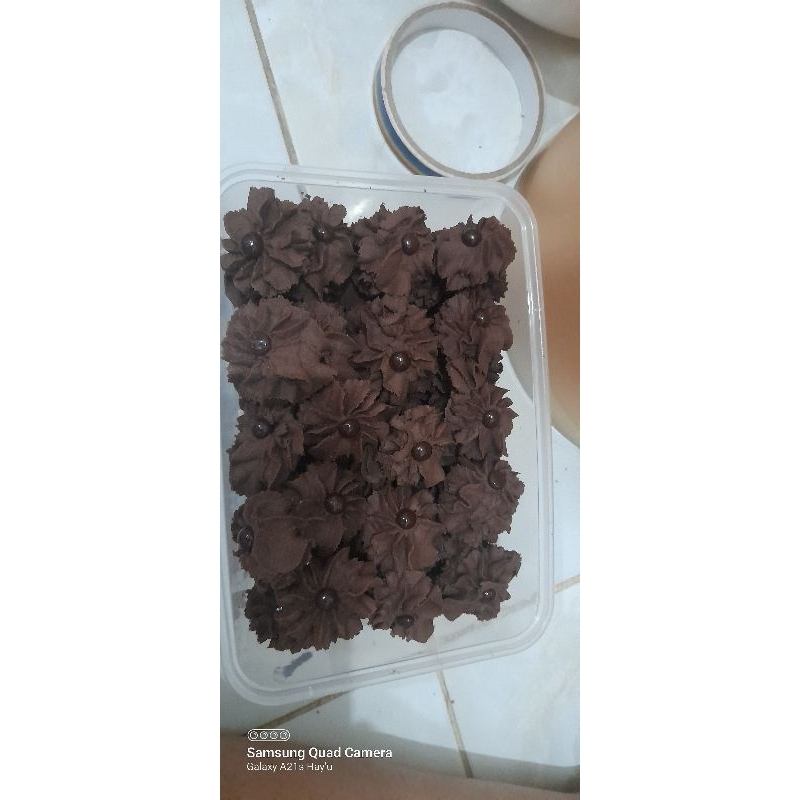 

kue mawar coklat