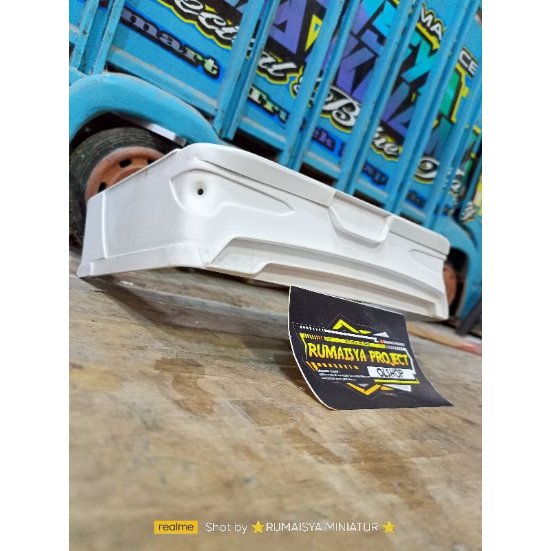 Bemper belakang miniatur truk giga canter skala 1:10