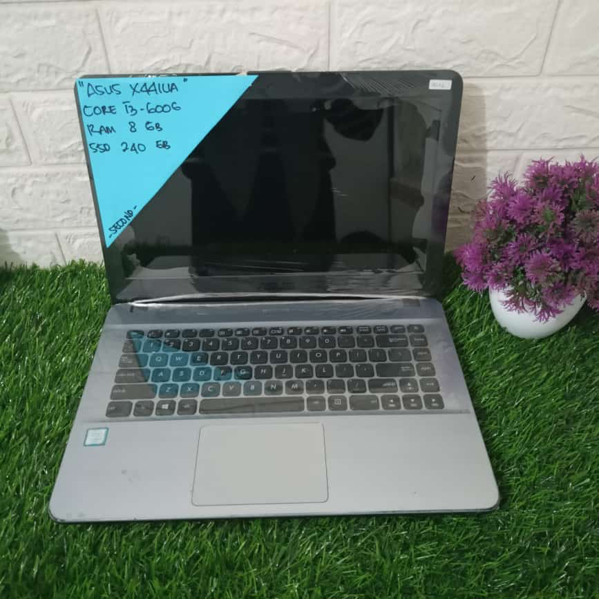 ASUS X441BA CORE I3-6006 RAM 8 GB SSD 240 GB 14 INCH