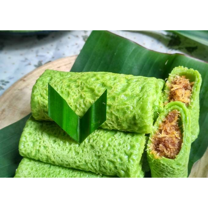 

Dadar Gulung Pandan Isi Gula Merah / Gula Putih (HARGA 1 PACK 10 PCS)