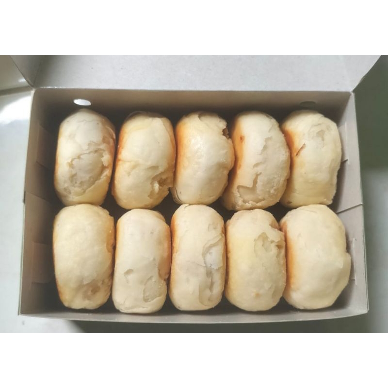 

dila93store ❤ Bakpia pangli oleh oleh surabaya isi 10