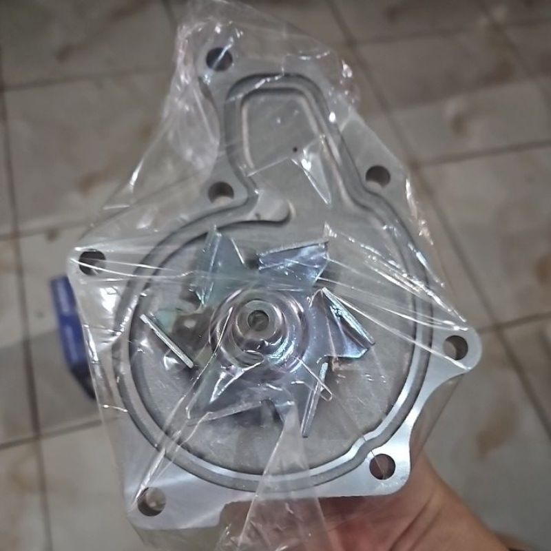 Water Pump AISIN WPG-001V Panther 2.5