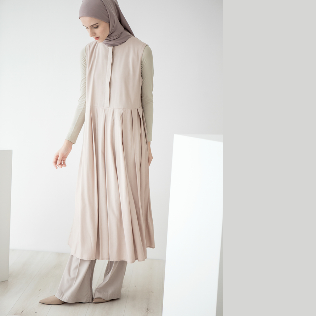 Kencana by Aska Label - Sleeveless midi dress bahan rayon for petite, tunik panjang busui friendly warna beige, dusty pink, moss