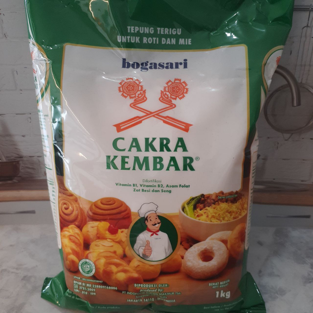 

Tepung Terigu Cakra Kembar [Premium] 1kg