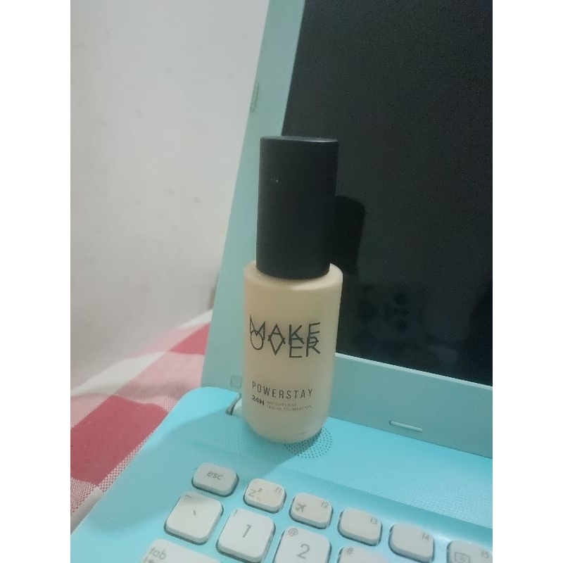 Foundie Makeover Powerstay 24H W22 Warm Ivory