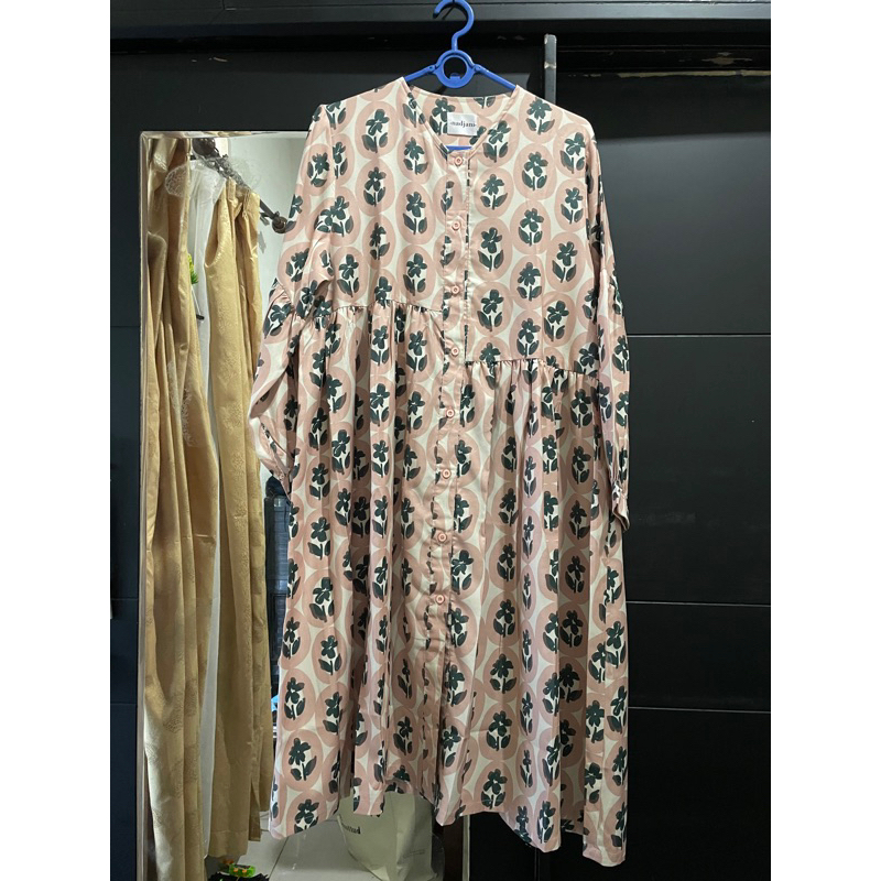 preloved tine nadjani