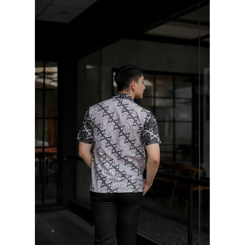 BATIK PRIA HITAM MANIS MOTIF SENO LEMBUT