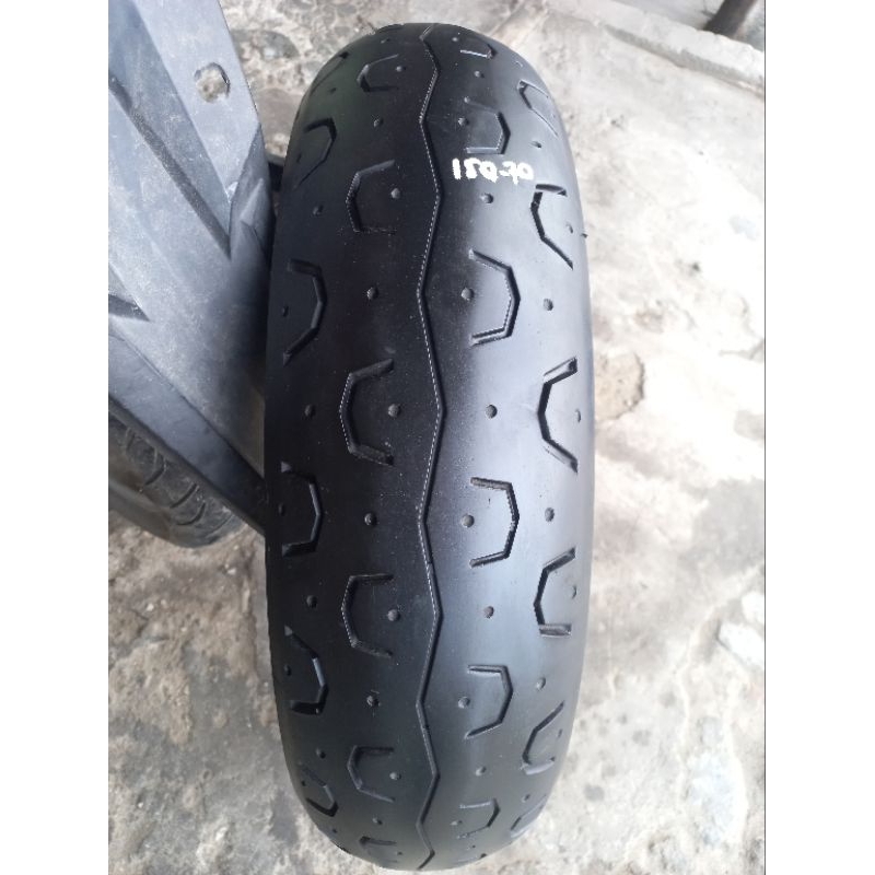 ban moge import pirelli phantom 150 70 17