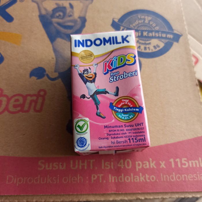 

INDOMILK KIDS STRAWBERRY 115 ML AYES TOSERBA