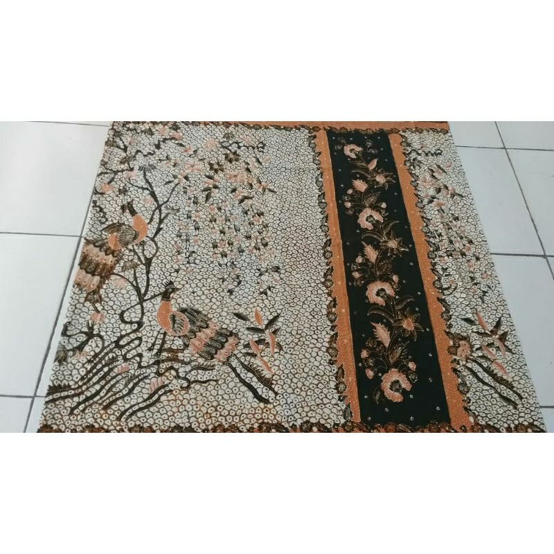 sarung batik trusmi motif gresik
