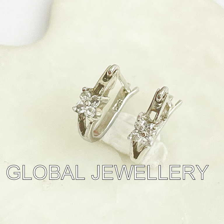 Anting jepit bulat variasi mata zircon cn070