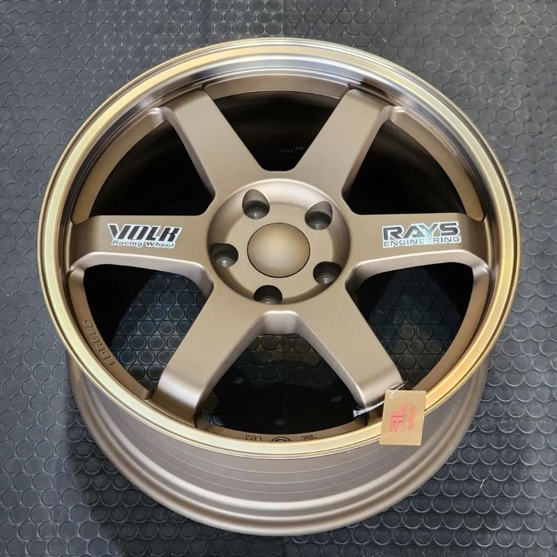 TE37 FLOW FORGED R18 vekg mobil ring 18x85 et30 innova.hrv.xpander.terios.civic dll