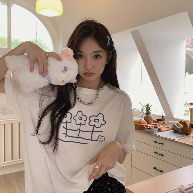 Print T-shirt Kaos Lengan Pendek Cartoon Small Flowers Oversize Atasan Wanita Korean Style
