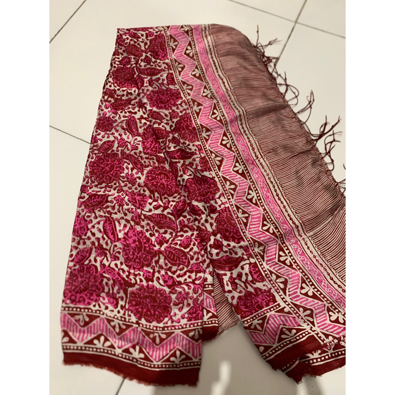 SELENDANG BATIK BAHAN SUTRA