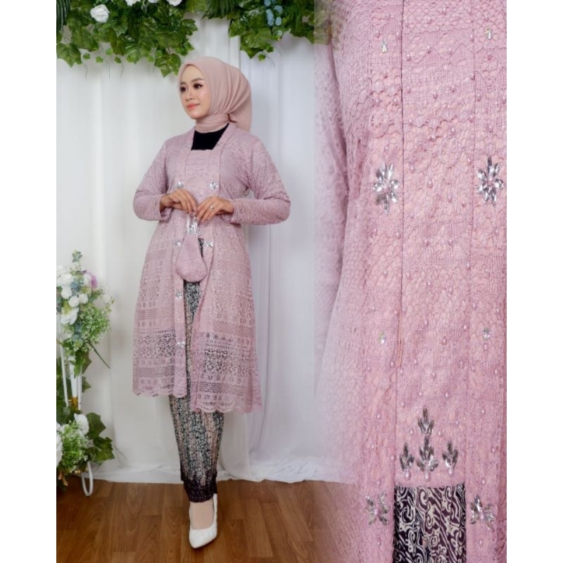 Kebaya Kutu Baru / Kebaya Tunik / Tunik Brokat / Kebaya Modern / Kebaya tile / Kebaya Favorite / Batik Couple