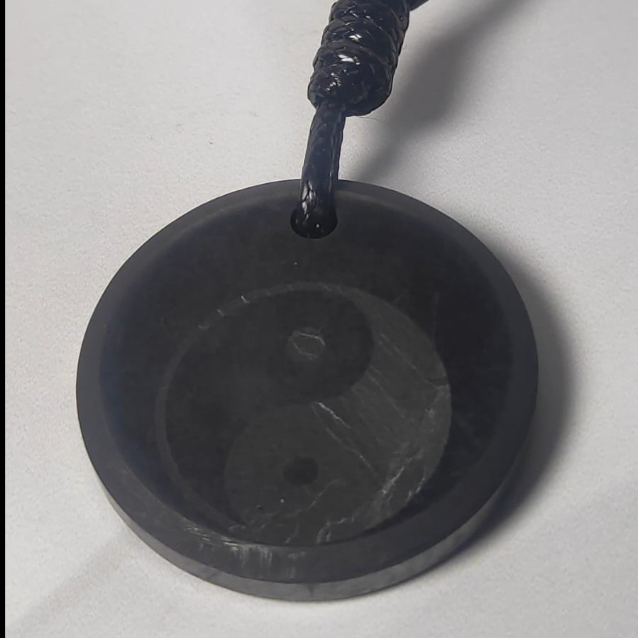 Pendant Natural Shungite Circle with Yin Yang Engraving Asli Rusia